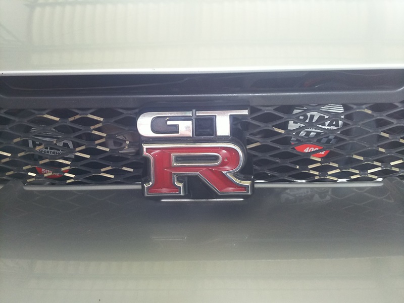 GTR33フロントエンブレム